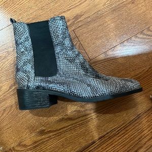 Reaction- Kenneth Cole snake skin print booties